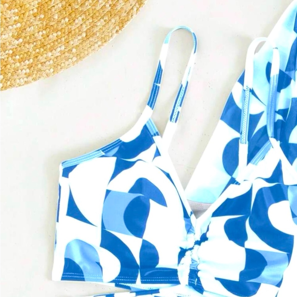 Womens 3 piece swimsuit size Large ❤️❤️